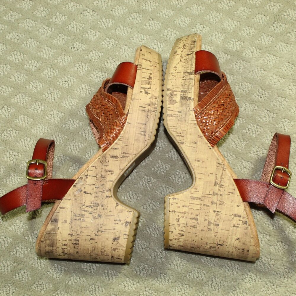 NWOT Jellypop Sharna Size 10M Brown Cork Heel - Picture 4 of 6